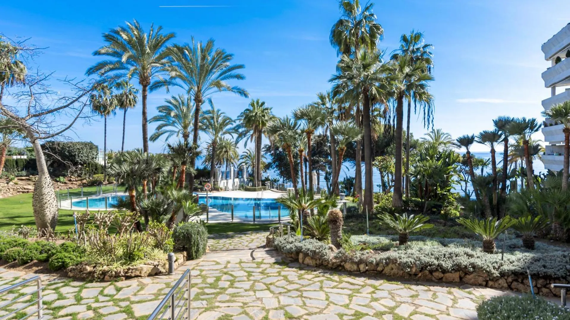 Gran Marbella Luxe Apartment