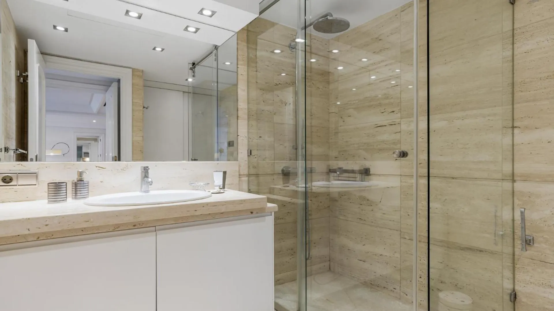 Gran Marbella Luxe Apartment