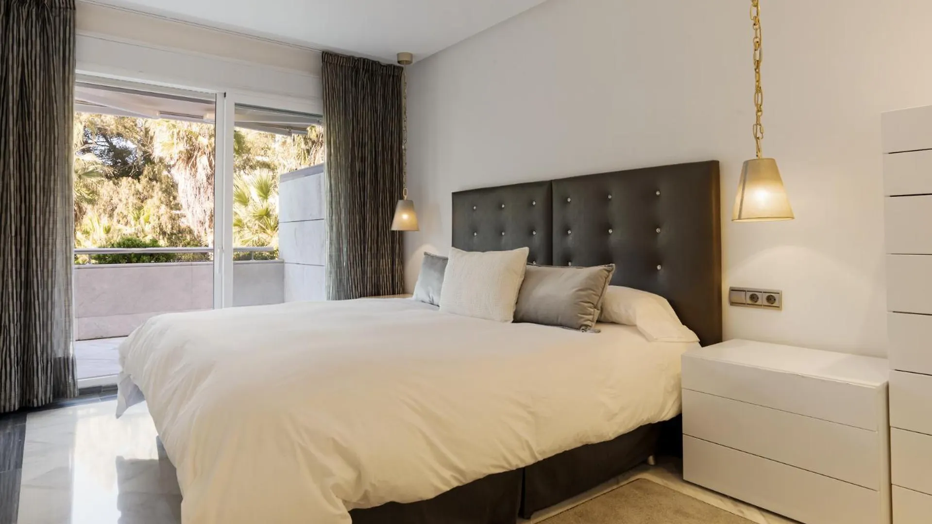 Gran Marbella Luxe Apartment